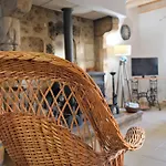 Le Moutat-la Cave Hébergement de vacances *
