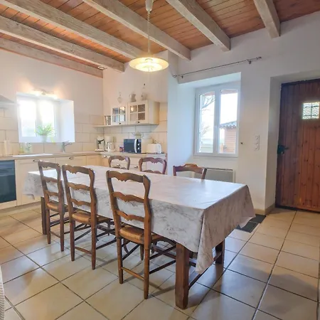 Le Moutat-la Cave Holiday home Allemans