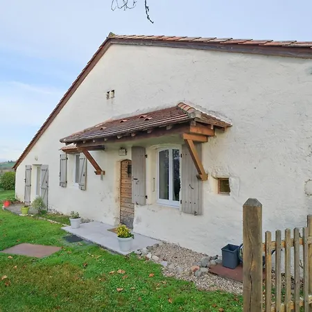Le Moutat-la Cave Holiday home *