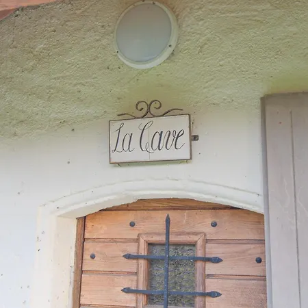 Le Moutat-la Cave Allemans