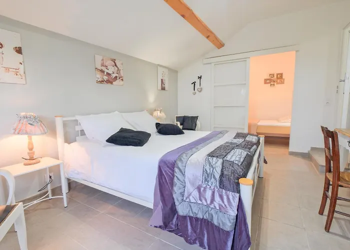 Semesterbostad Le Moutat-la Cave Allemans